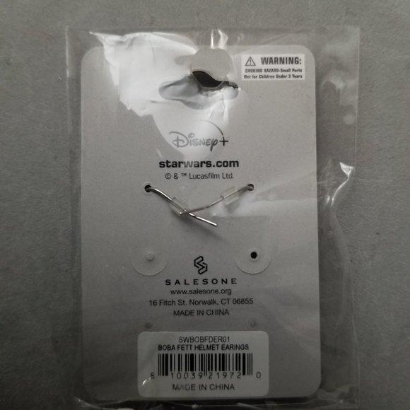 Star Wars Boba Fett Helmet Earrings - Picture 2 of 3